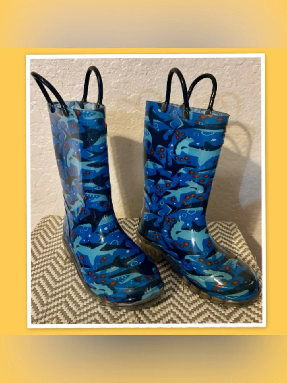 Kids Western Chief Shark Chase Lighted Rain Boots - Blue ~ Size 11